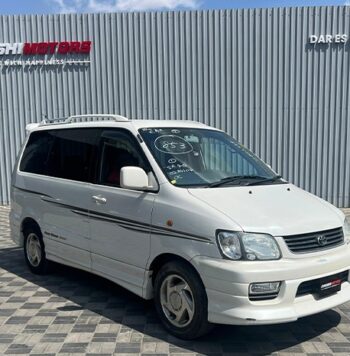 Toyota Noah 2002