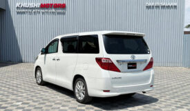 Toyota Alphard 2008