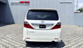 Toyota Alphard 2008