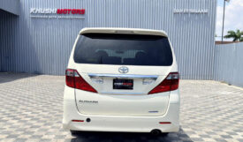 Toyota Alphard 2010