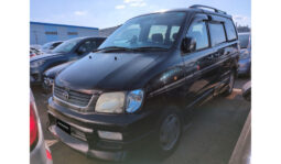 Toyota Noah 2001